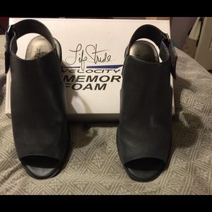 Life Stride Velocity Sandals  Sz 6.5 Charcoal Gray